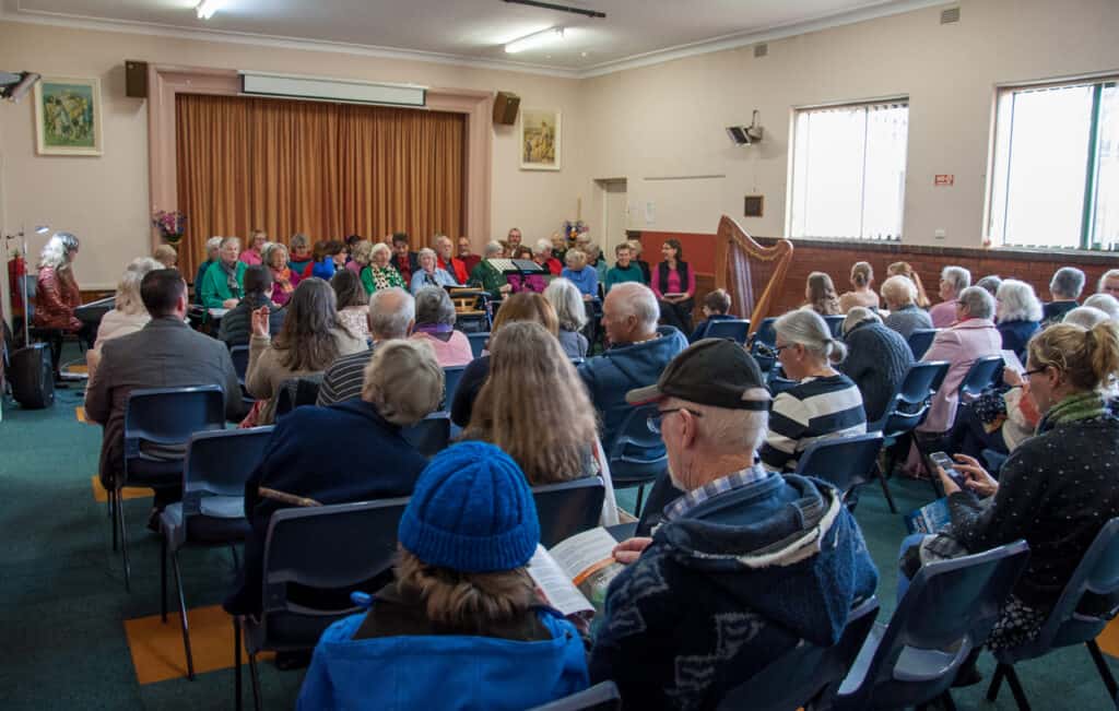 Audience Build-up – Allegri Singers Warm-up – Oberon August 2025 image