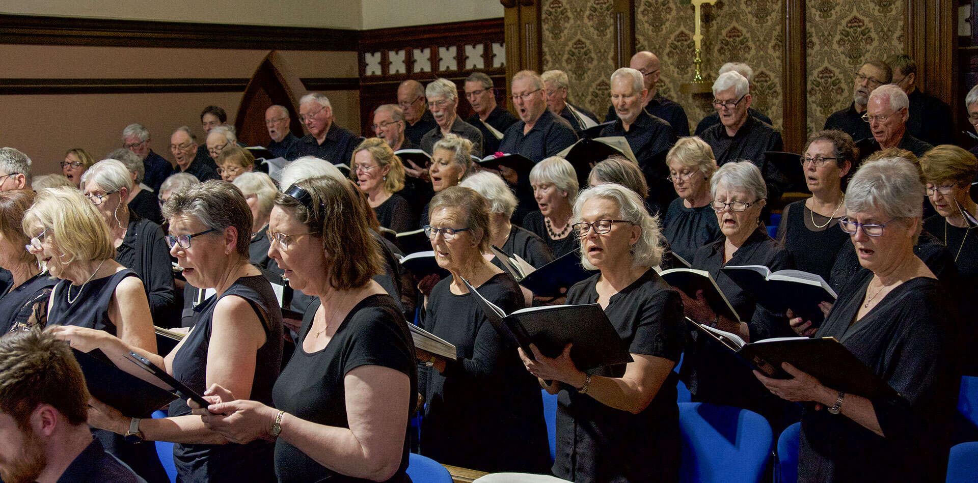 Allegri Singers Choir performing Handel's "Messiah" Orange